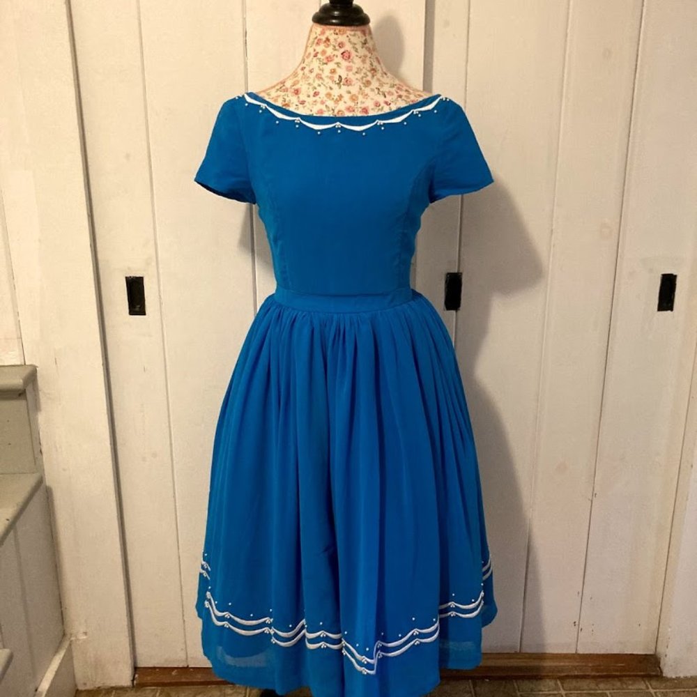 Geode 50s style reproduction party dress